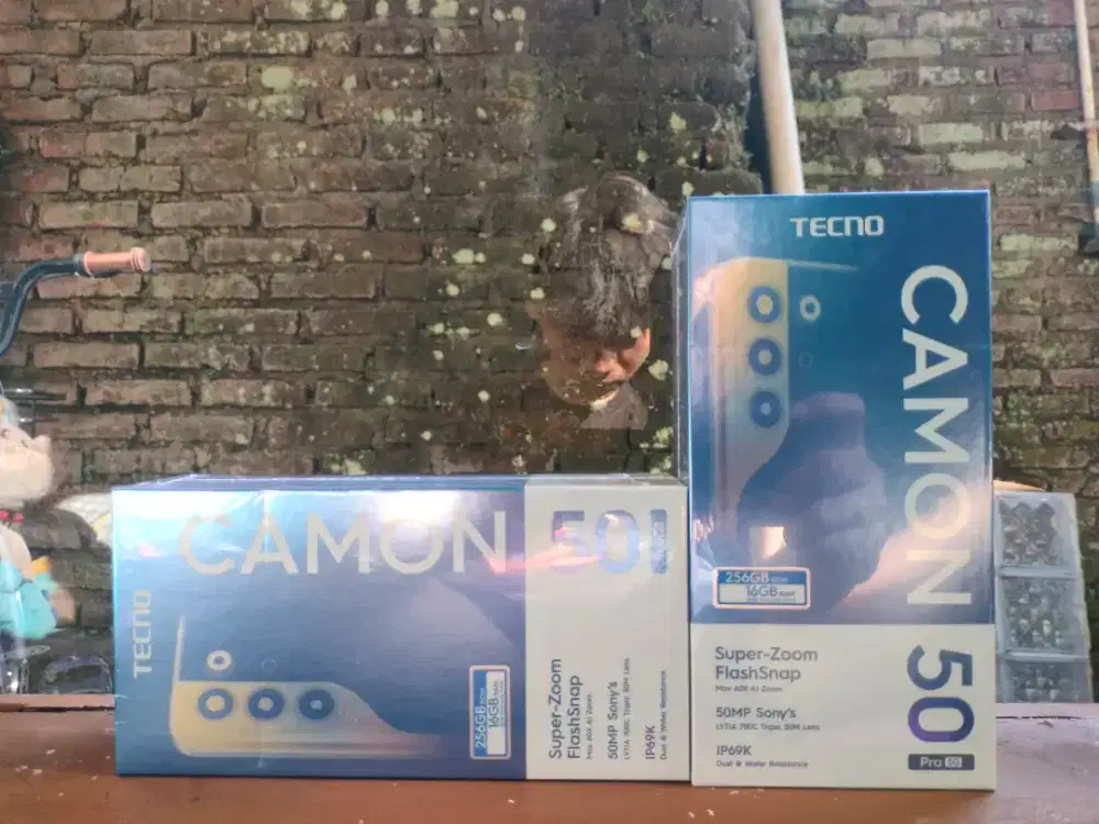 Tecno Camon 50 Pro 5G 8+8/256GB Segelbox New Resmi 13 Bulan