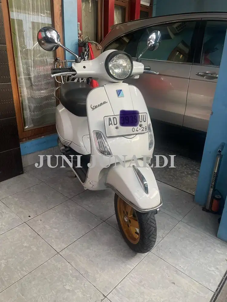 Jual Vespa Matic LX150 2v ie 2012/ 2013