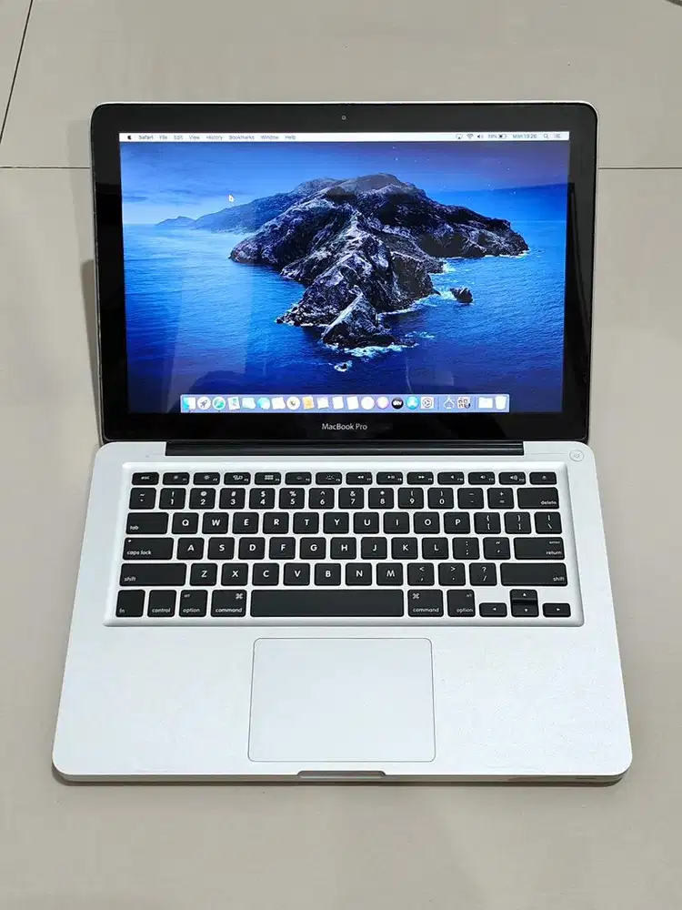 Macbook Pro 13 MID 2012 Core i5 / Ram 4GB / SSD 256GB / Layar 13