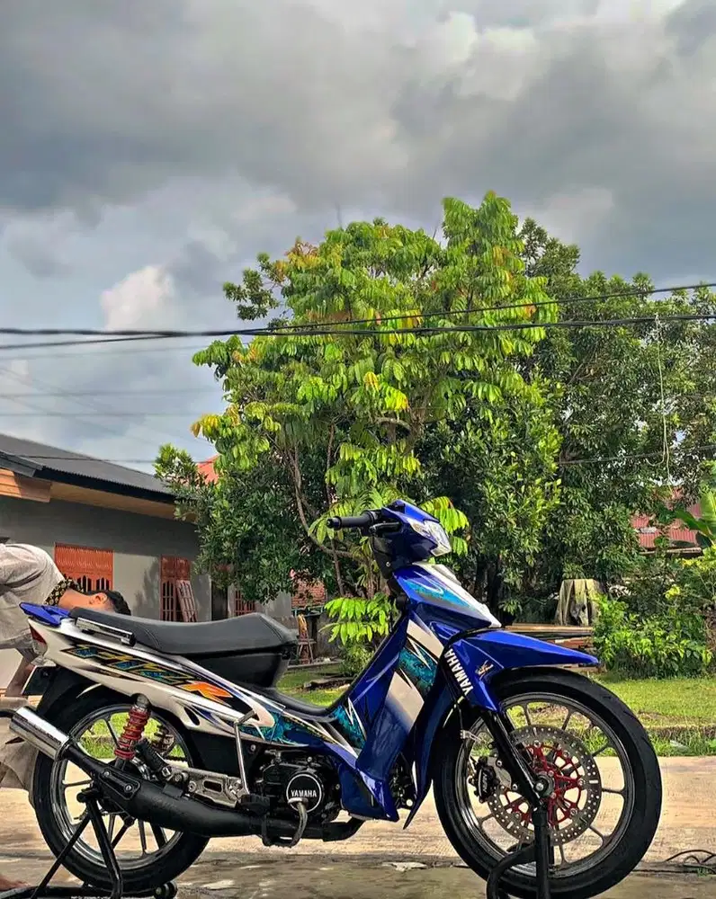 2004 YAMAHA FIZ R