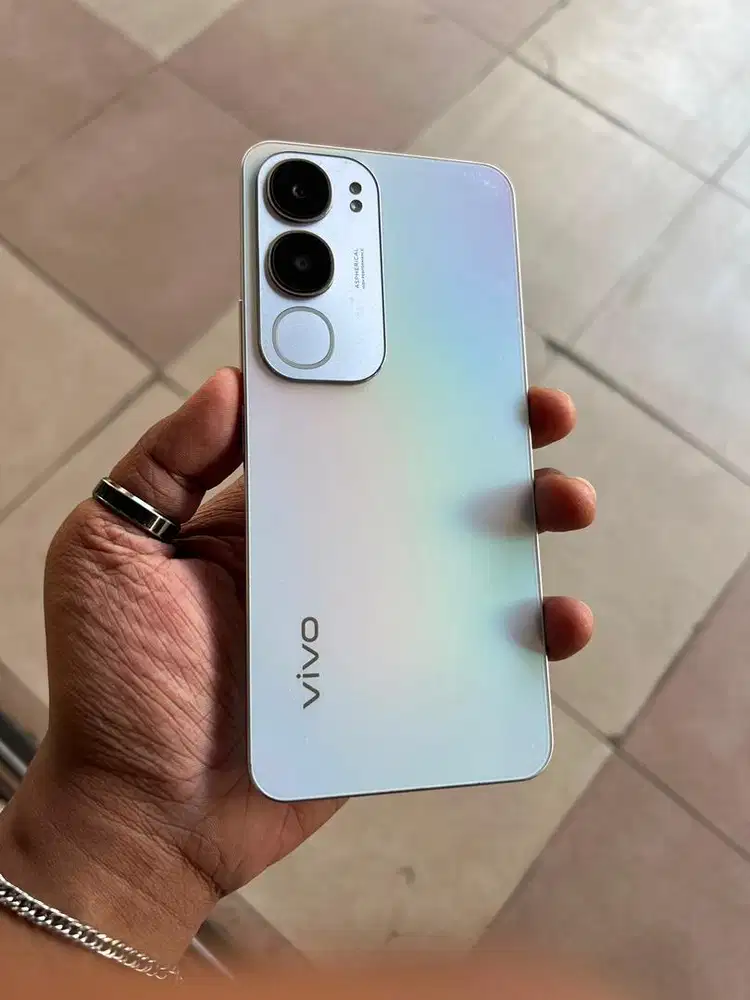 vivo Y19s ram 4/64