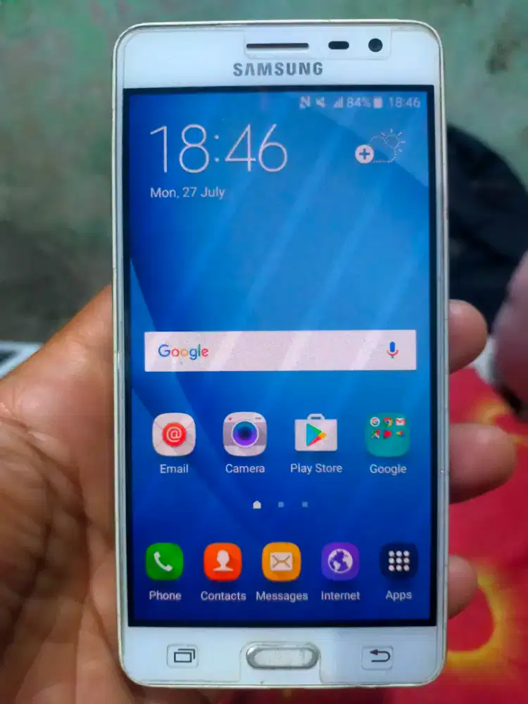 Samsung j3 2016