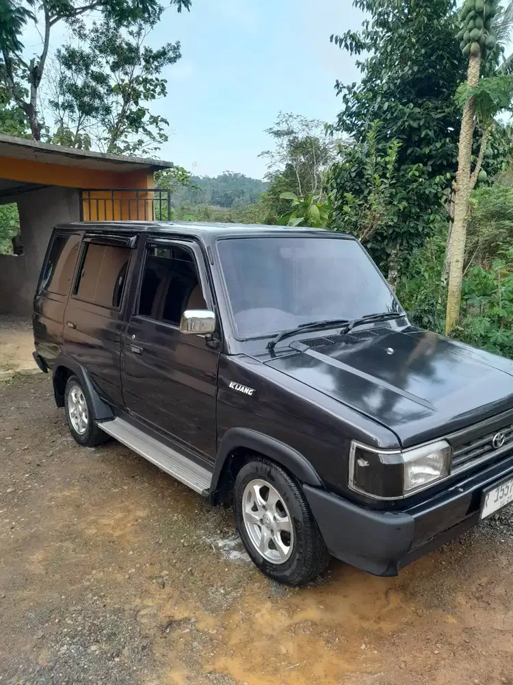 Toyota Kijang Super Hitam - Pajak Hidup, Mesin Sehat, Siap Pakai