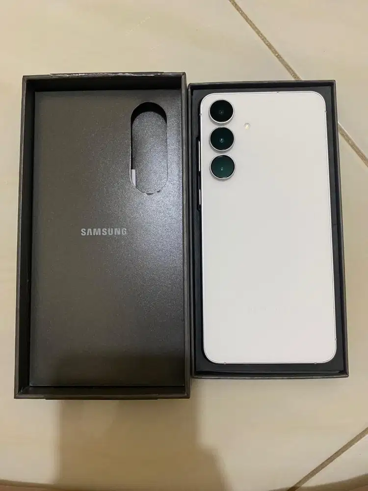 Samsung s25 fe 8/256 white