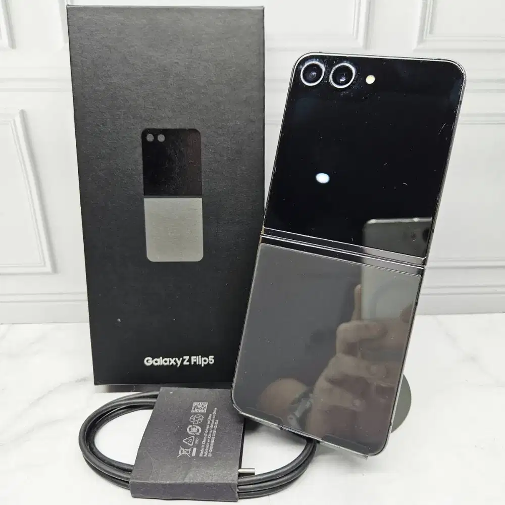 Samsung Galaxy Z Flip 5 8/256GB Black Resmi SEIN Fullset No Minus