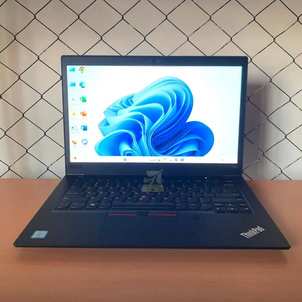 Lenovo ThinkPad T480s / i7-8650U / RAM 8GB / SSD 512GB / W11