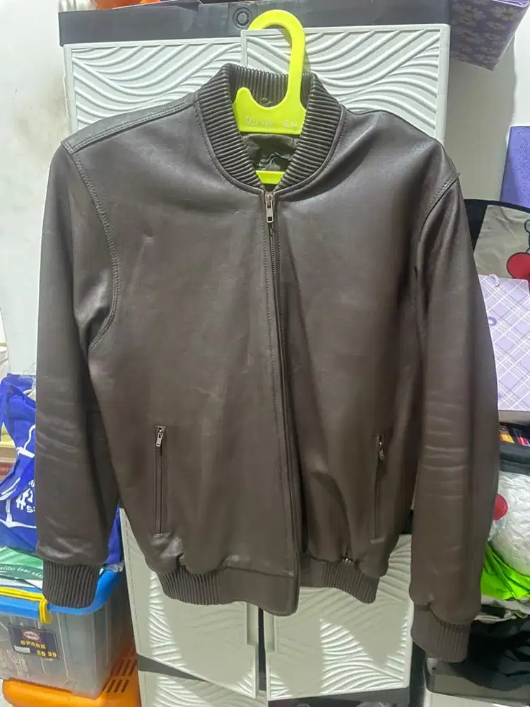 Jaket Kulit Sapi Asli & Jaket Ramones Kulit Sintetis