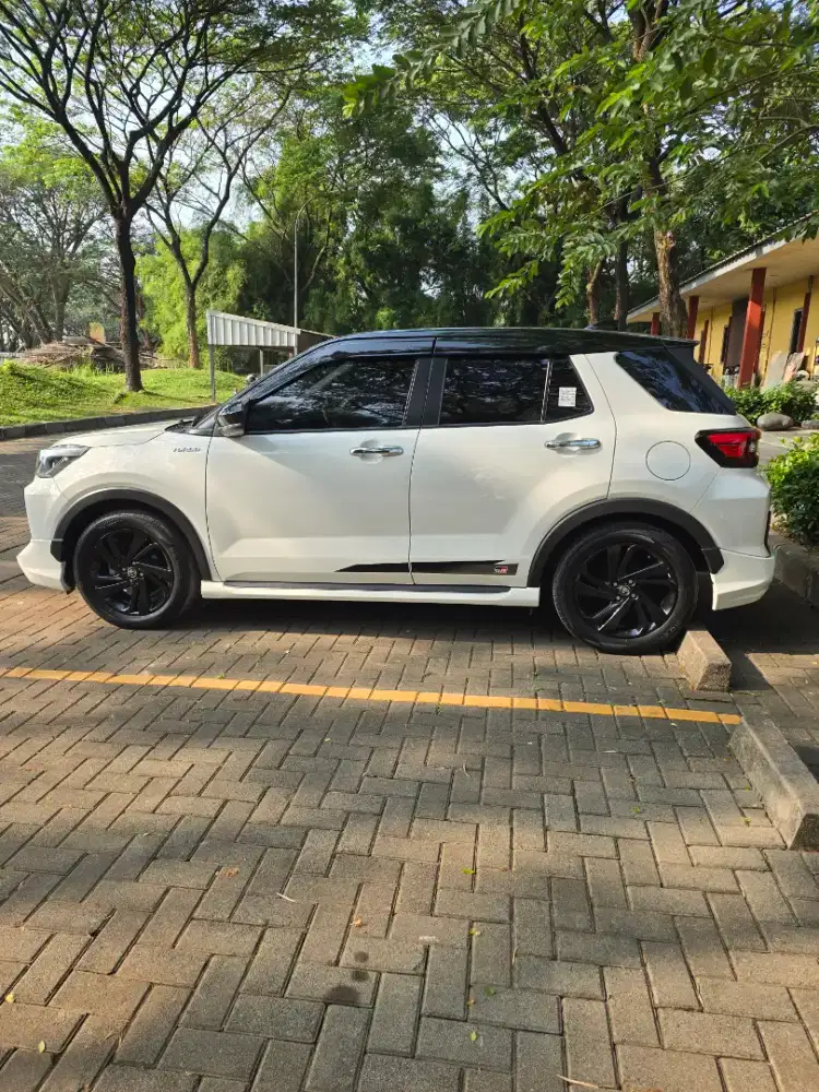 DIJUAL TOYOTA RAIZE 1.0 GR SPORT TURBO TWO TONE (NON TSS)