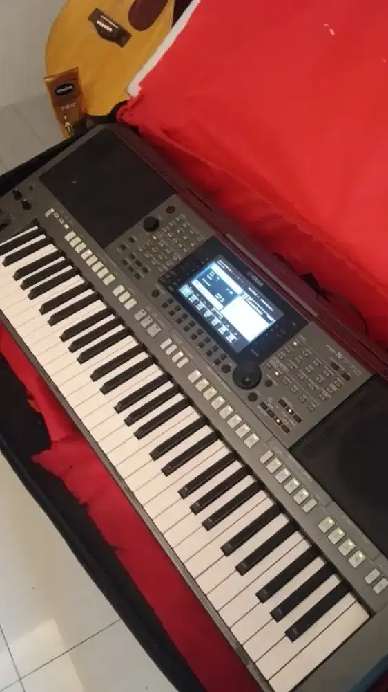 Keyboard yamaha psr s770