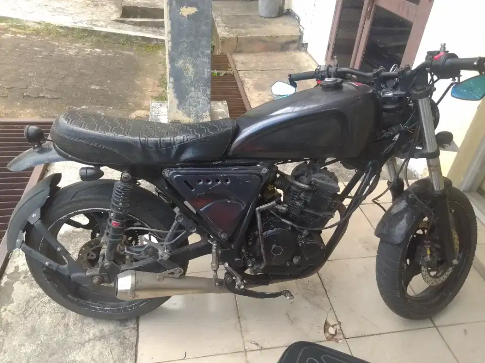 Motor costum scorpio