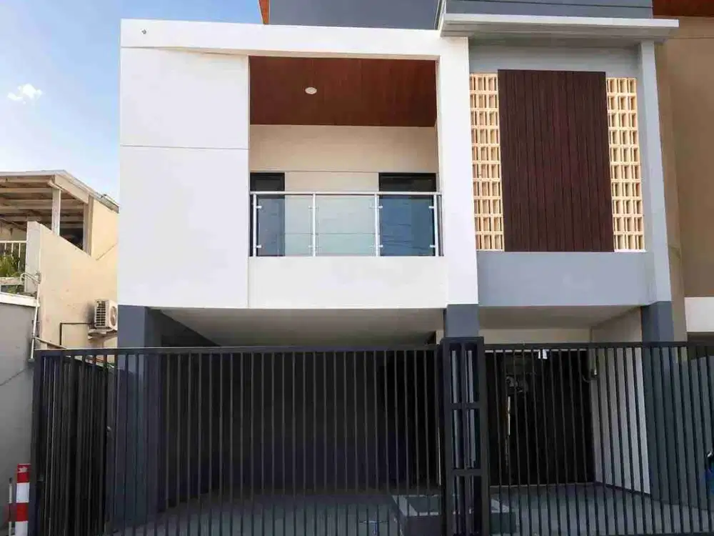 Rumah cantik dan baru renovasi di Wisma Asri 1 Bekasi Utara