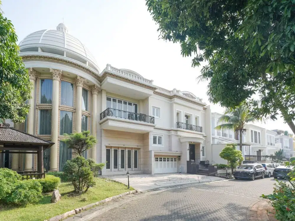 Jual Rumah Bagus dan Mewah di Pantai Indah Kapuk 1 Posisi Hoek Semifurnished