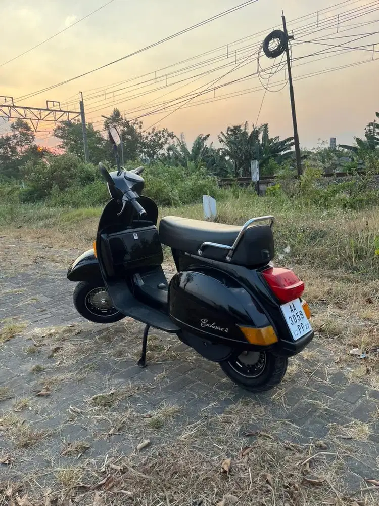 Vespa Exclusive 2 Black Lucido 2004