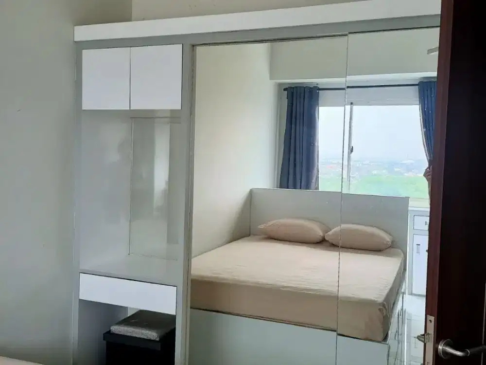 DEKAT Kampus UMN !!! Disewakan CEPAT Unit 1 BR Apartemen Scientia, Gading Serpong, Tangerang