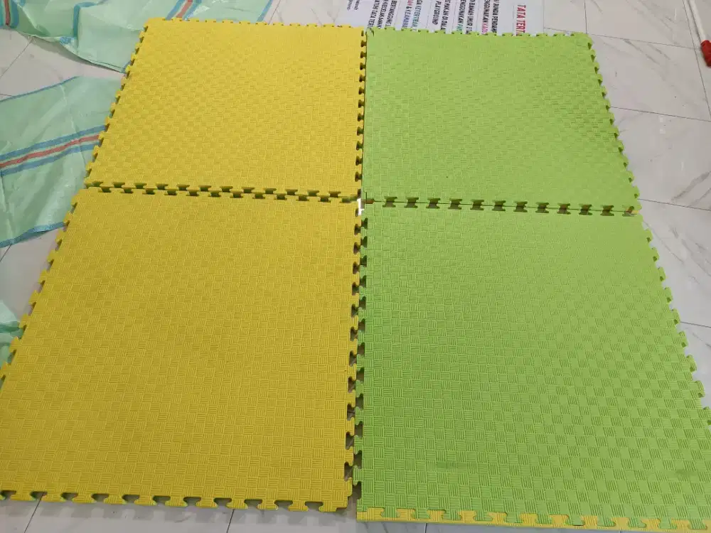 Dijual Matras Puzzle EVA Bekas Playground