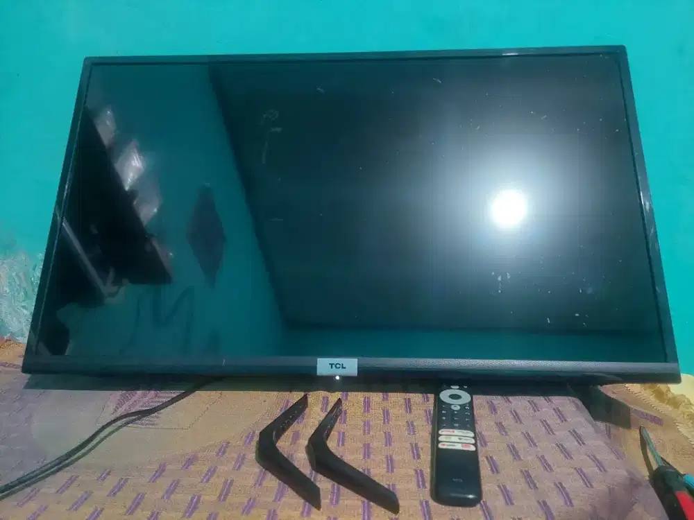 TCL 32A3+ android tv.tidak ada gambar
