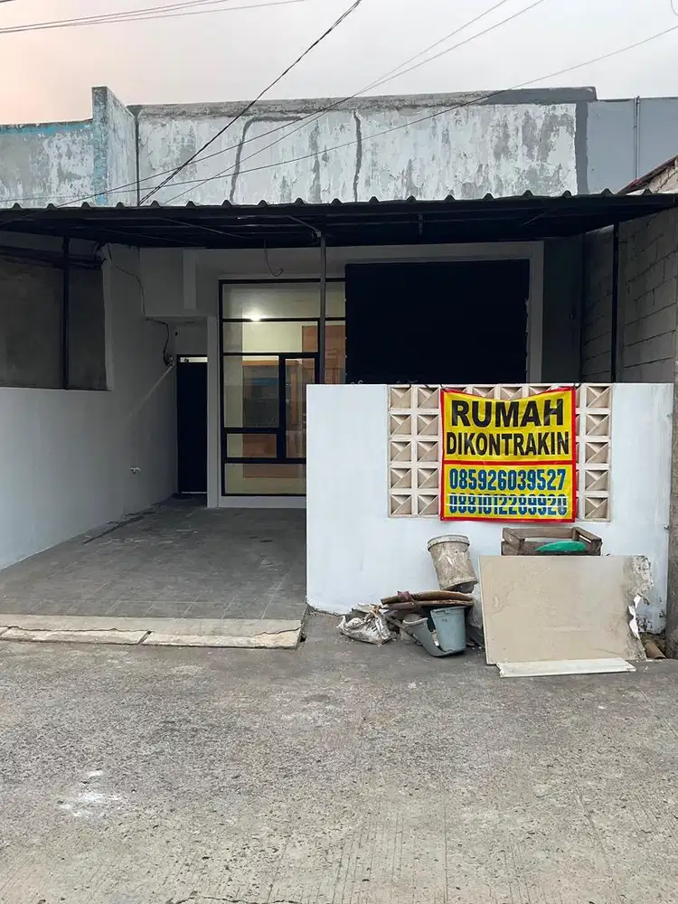 DI KONTRAKAN/ SEWA/ BULANAN RUMAH DI SQUARE GARDEN KALISUREN