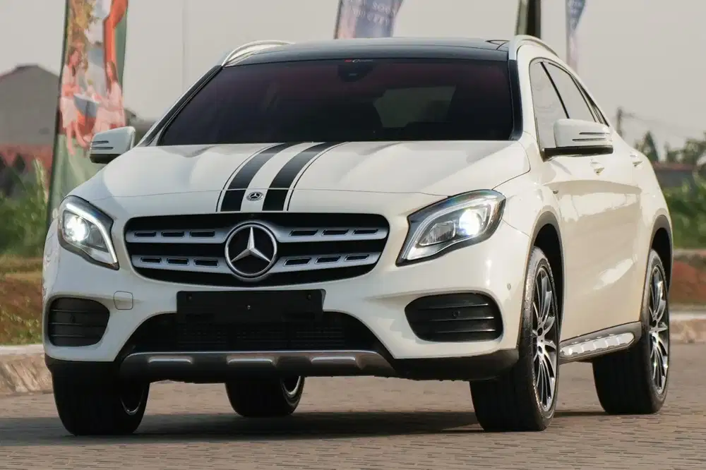 Very Limited Edition! Mercedes GLA200 AMG “Edition 50” 2017 320i c200