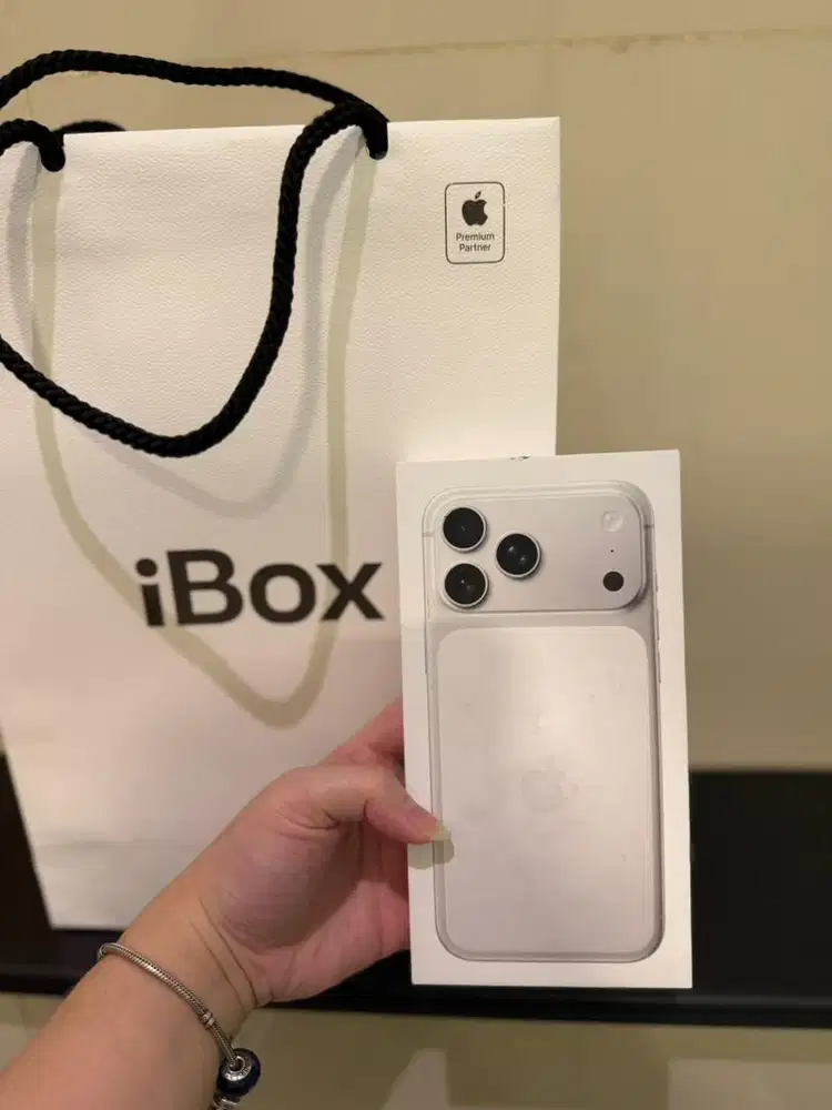 iPhone 17 Pro Max 256GB Silver iBox SEGEL