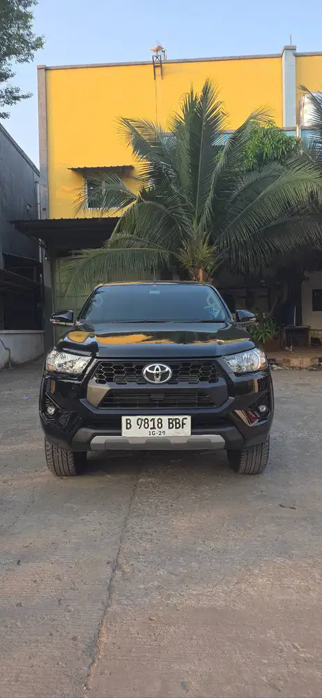 HILUX 2.4 G DOUBLE-CABIN 4x4 TAHUN 2024