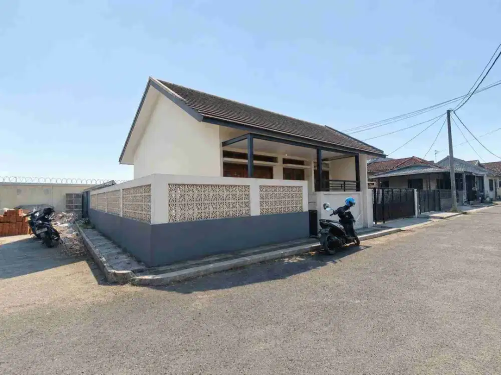 rumah di hook luas145/70 harga 875jt di margacinta buah batu bandung