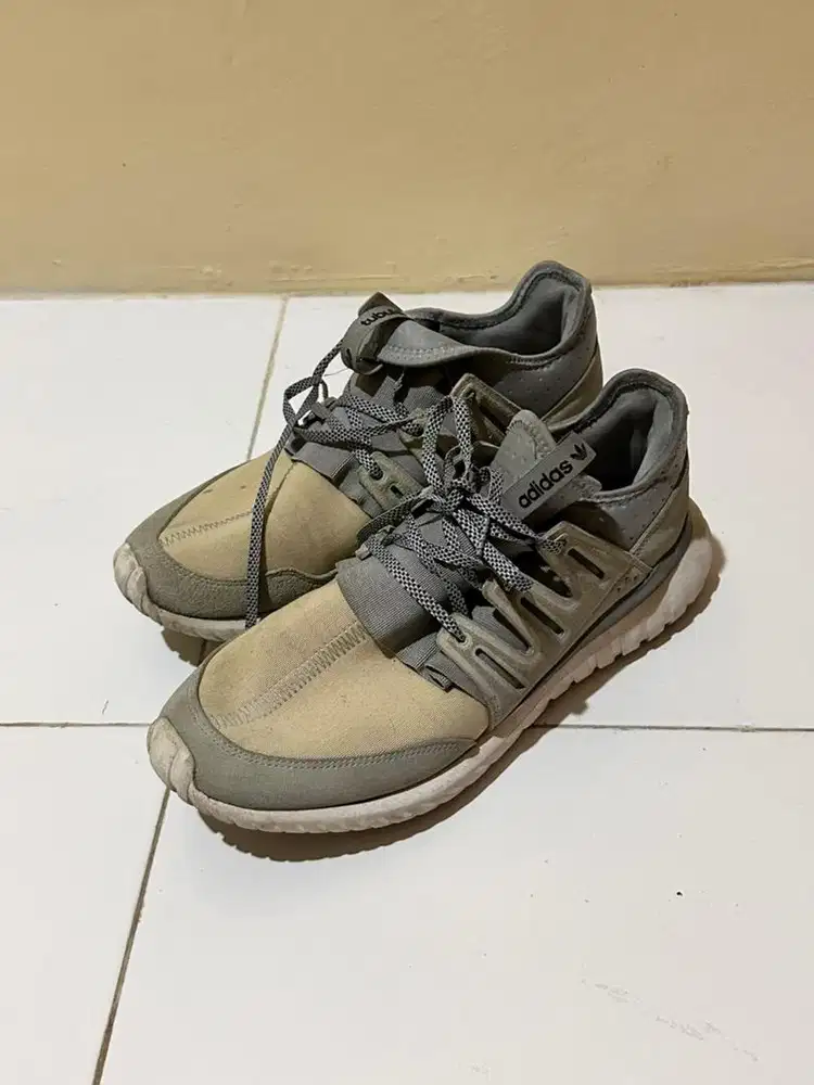 (No Box) Adidas Tubular Radial AQ6725 Grey Size US 10/EU 44