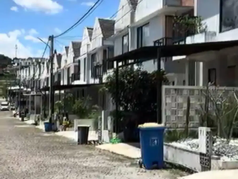 Rumah 2 Lantai Di Ciwaruga Harga 1 M An