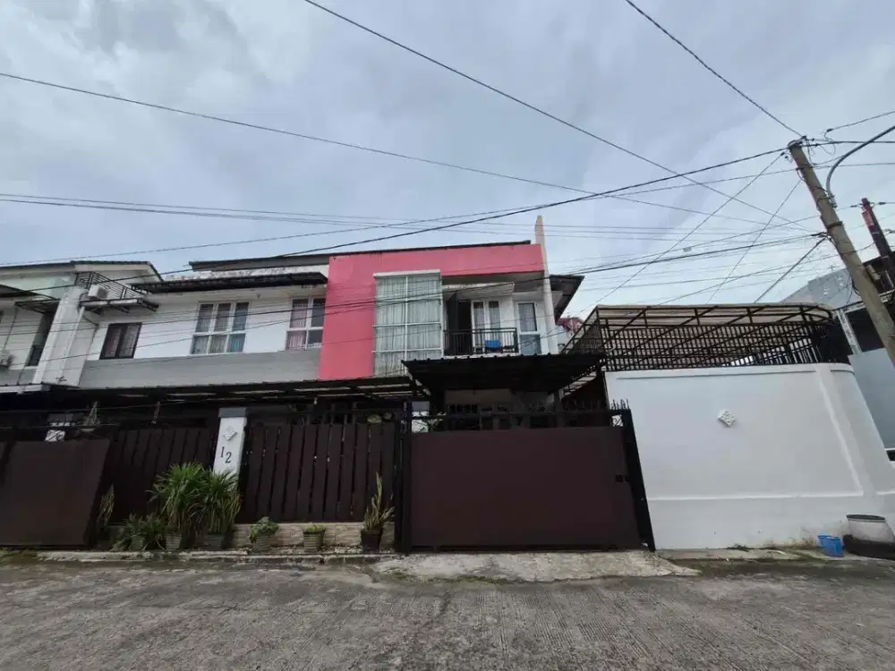 DIJUAL CEPAT RUMAH MEWAH STRATEGIS DI TAMAN SEJAHTERA 1 DG KOLAM RENANG