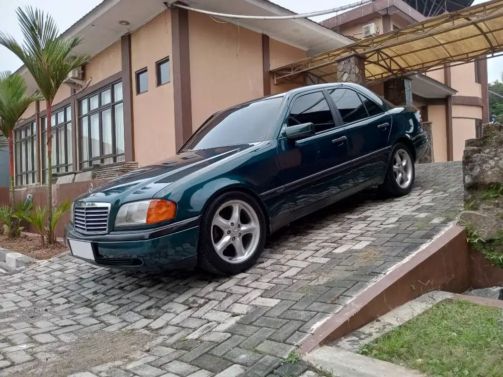 Mercedes Benz / Mercy W202 C200 M/T 1996