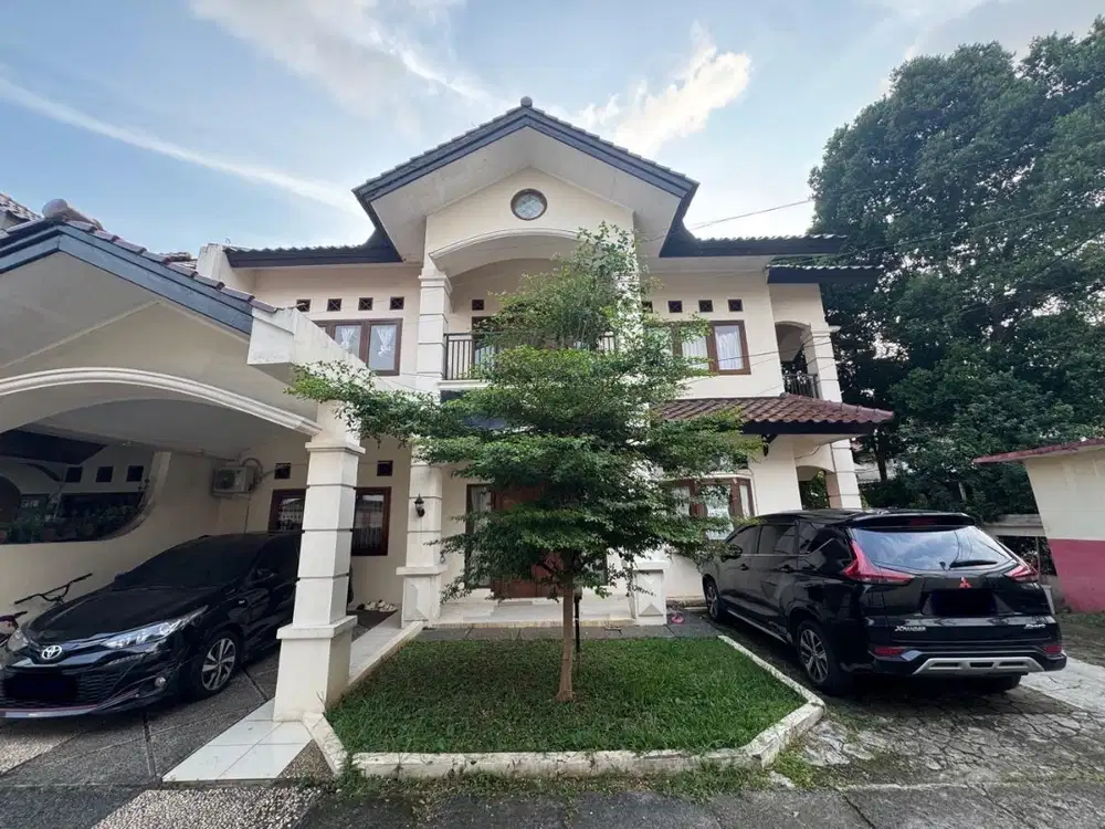 Disewakan Rumah Non Furnished 2 Lantai Di Jl Dukuh V (Cluster)