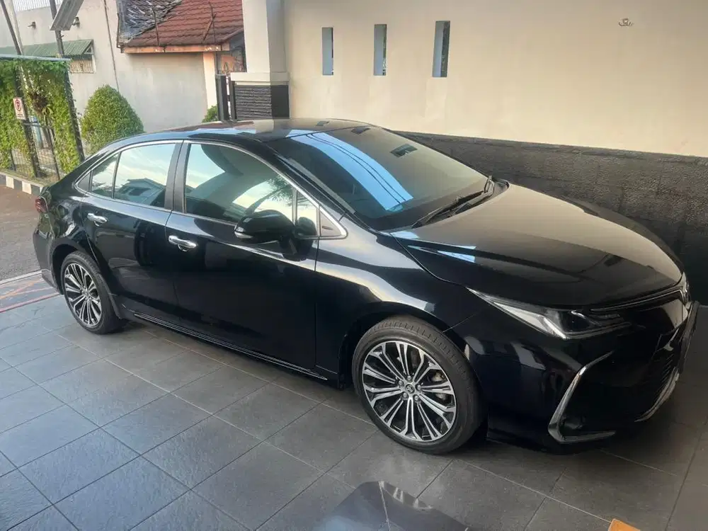 Di jual mobil Toyota Corolla Altis 1.8 V tahun 2021