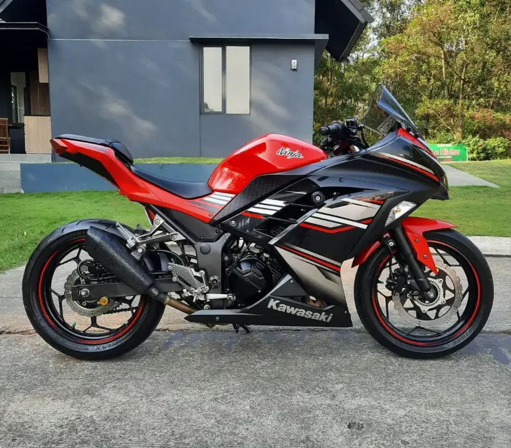 Kawasaki Ninja 250 ABS SE KM LOW Pajak Hidup