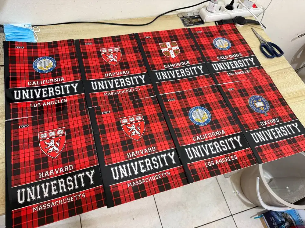 Dijual 8 buah Notebook Premium desain kampus ternama dunia!