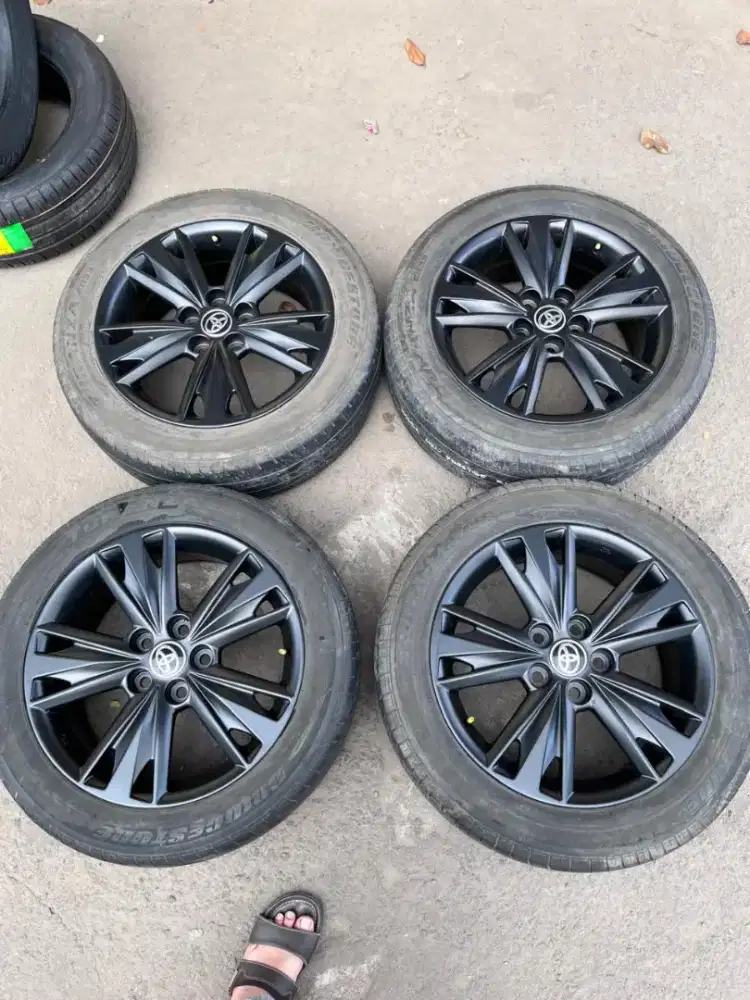 Velg Rep OEM Innova venturer ring 17 ban 215/55 R17 4pcs