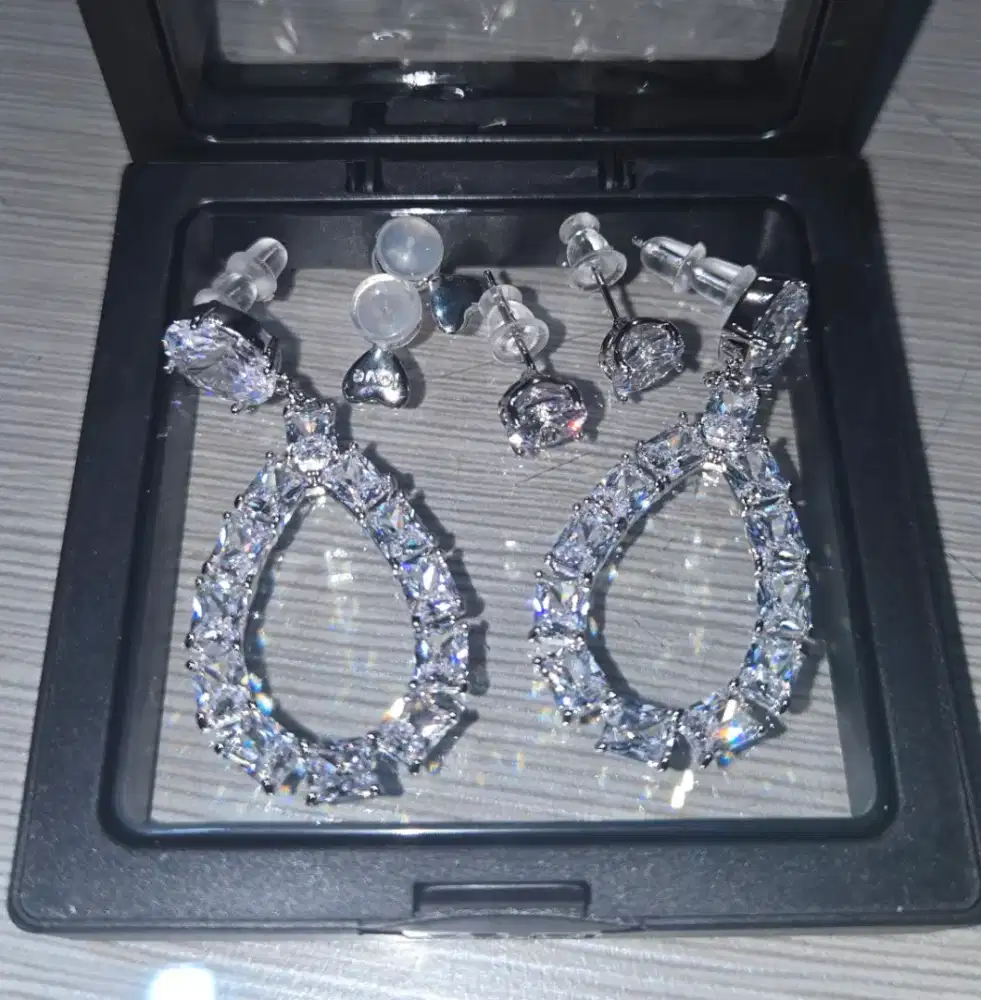 Anting Lapis Emas Sangat Mengkilat