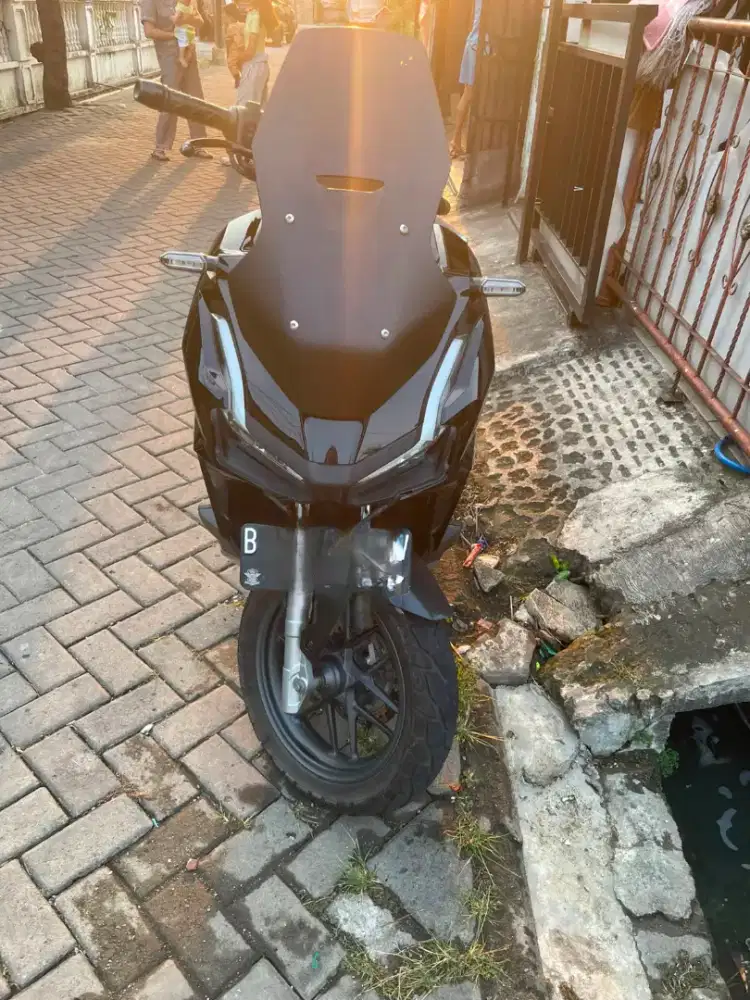 Adv 160 cbs black