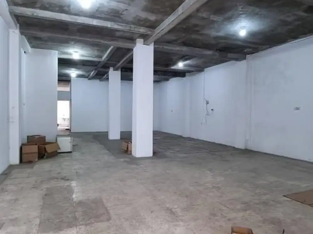 DISEWAKAN BANGUNAN KOMERSIL COCOK UNTUK USAHA CAFE,F&B, KANTOR DAN TEMPAT USAHA LAINNYA.