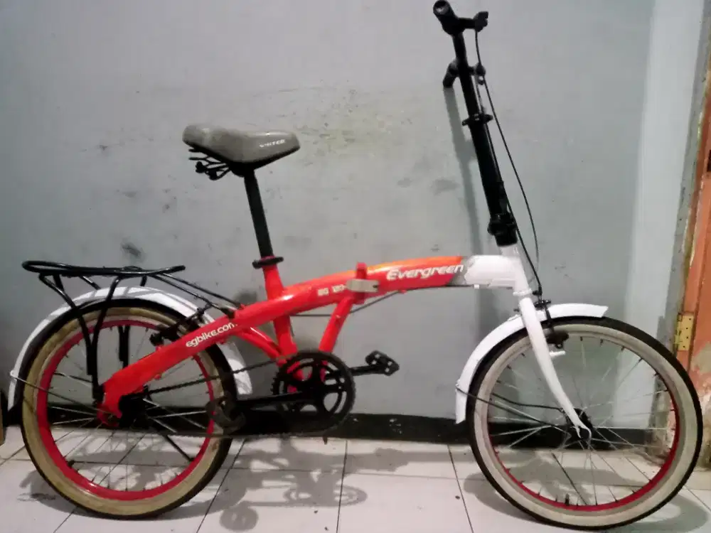 Dijual sepeda lipat merk EVERGREEN ring 20 kondisi  bagus Keker normal