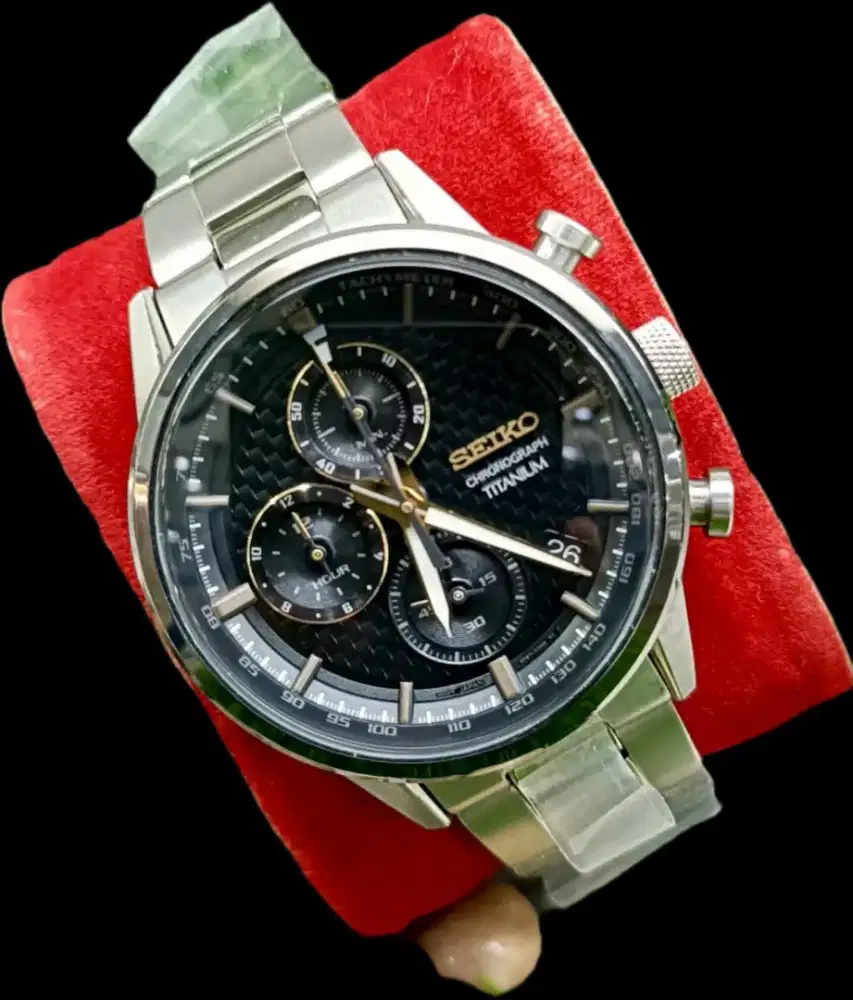 Seiko Chronograph Discover More Black Dial Full Titanium Original