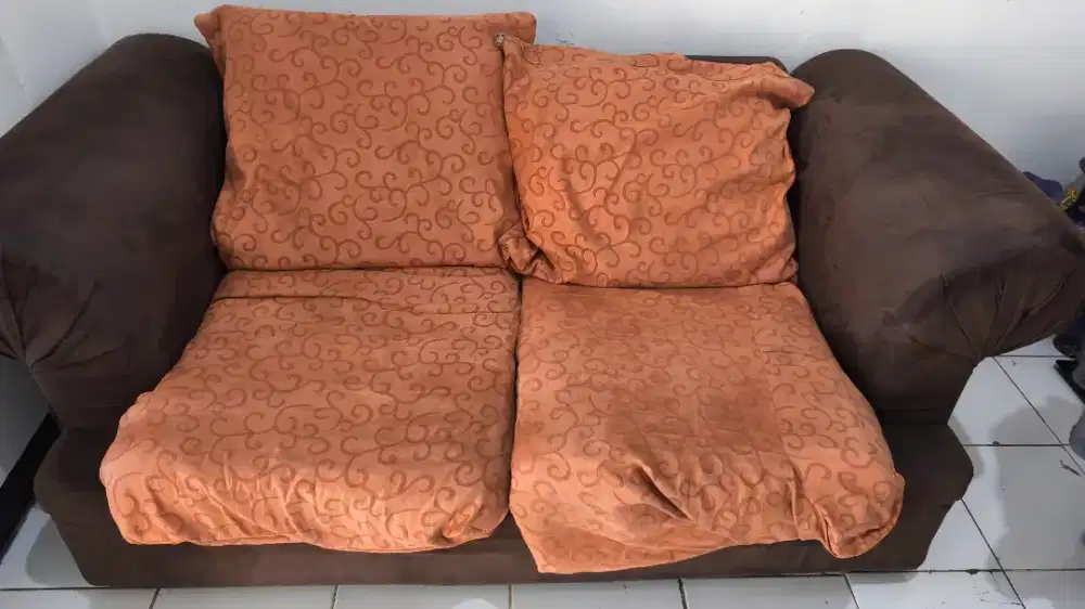 Jual 3 Sofa dan Meja kaca
