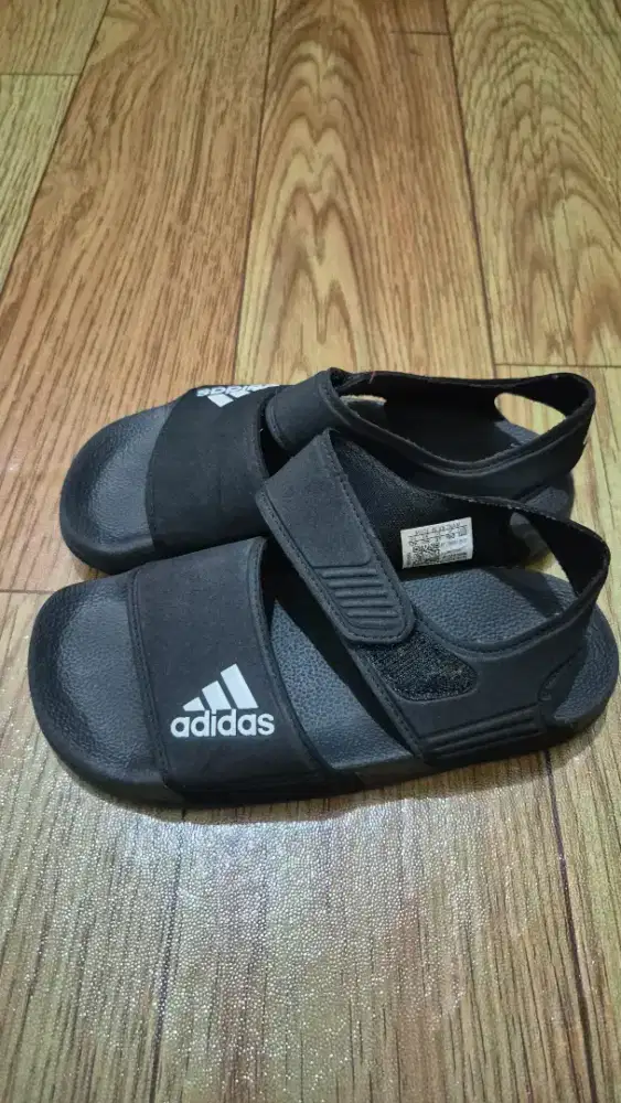 Prelove Sepatu Adidas Anak