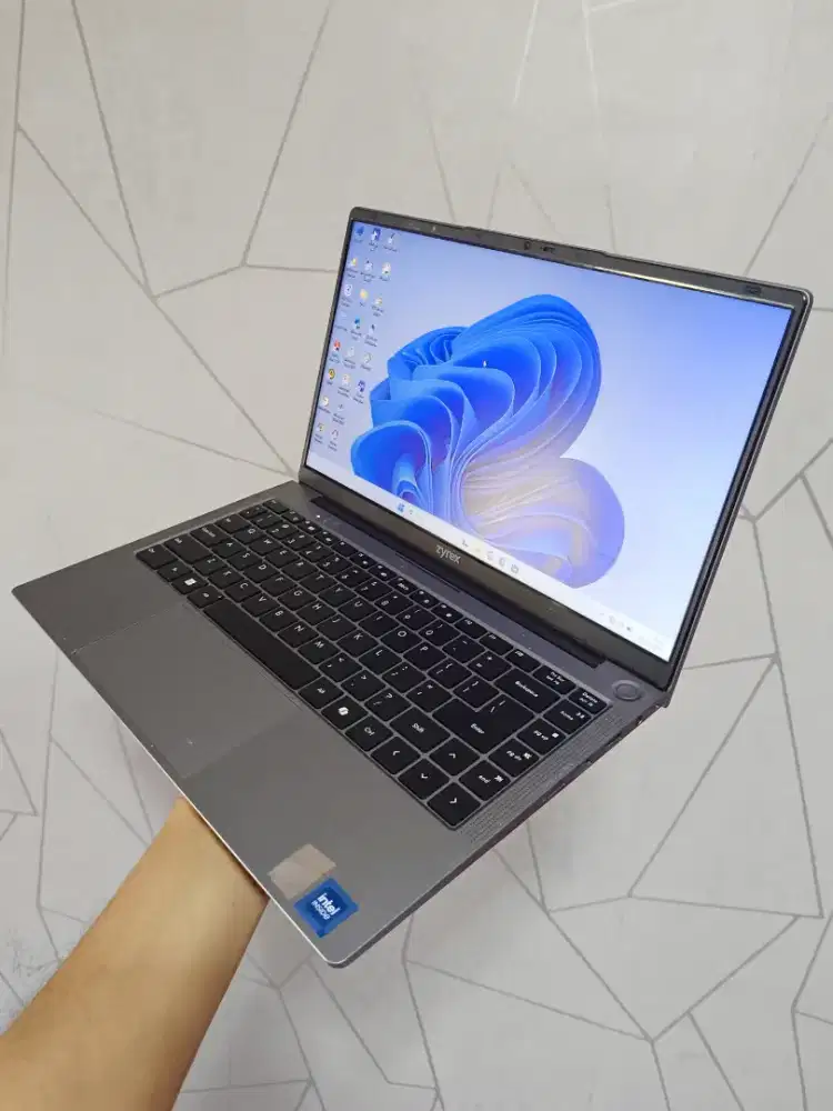 Leptop Zyrex Slim Ram 8gb / Ssd 128