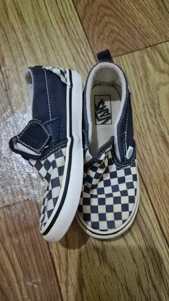 Prelove Sepatu Vans Anak