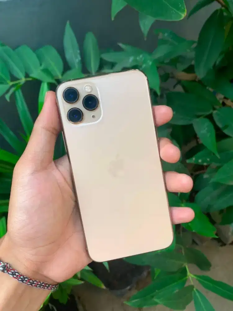 iPhone 11 pro 64GB inter Smartfren only