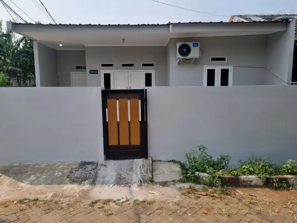 DISEWAKAN RUMAH