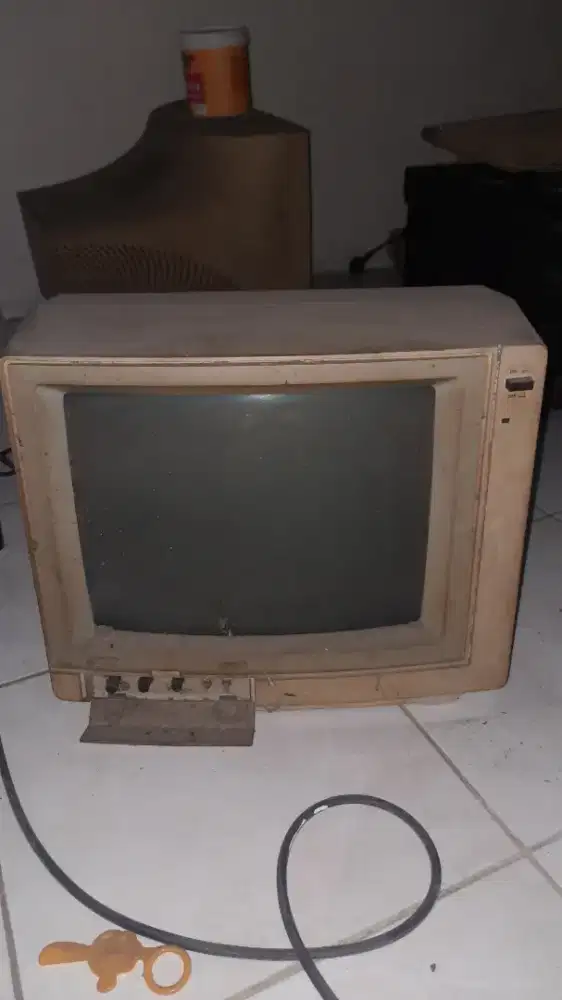 Dijual Santai Monitor CRT Komputer