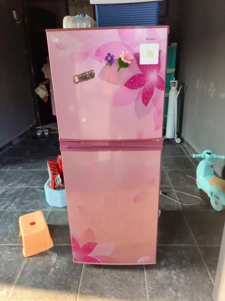Kulkas Sharp 2 pintu (Floral Pink) Second