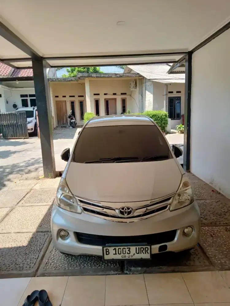 Dijual mobil Toyota avanza 1.3 G Mulus