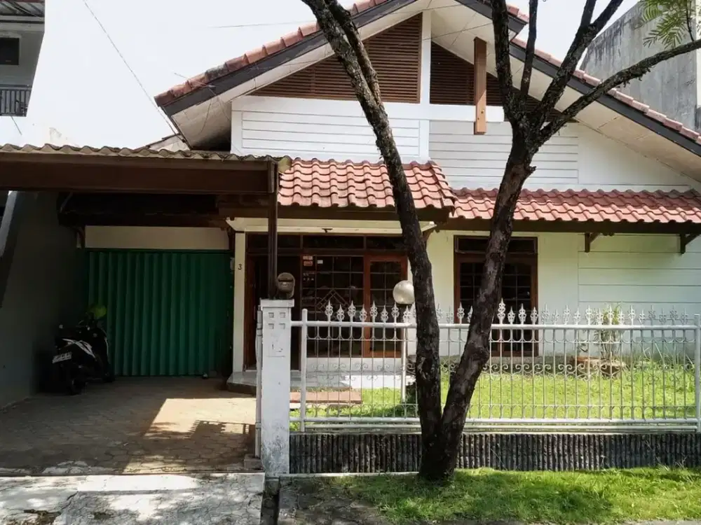 Rumah Nyaman Terawat Siap Huni di Batununggal Indah