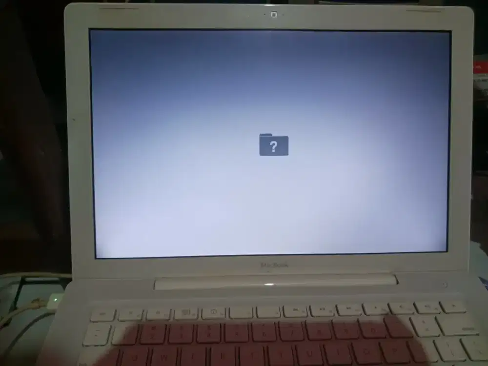 Macbook white 5,2 2009